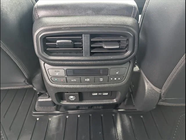 2023 Honda Pilot Elite - Photo 17