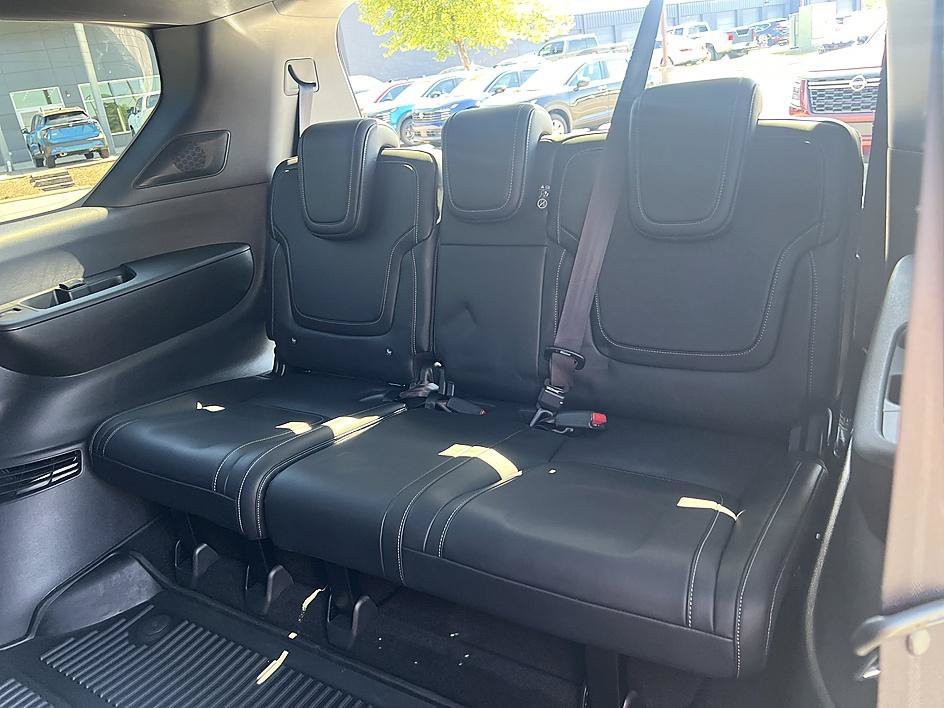 Used 2025 Super Black Nissan PRO-4X image 30
