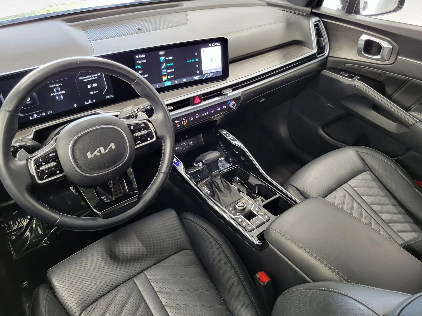 Certified Used 2024 Black Kia X-Pro SX Prestige image 25