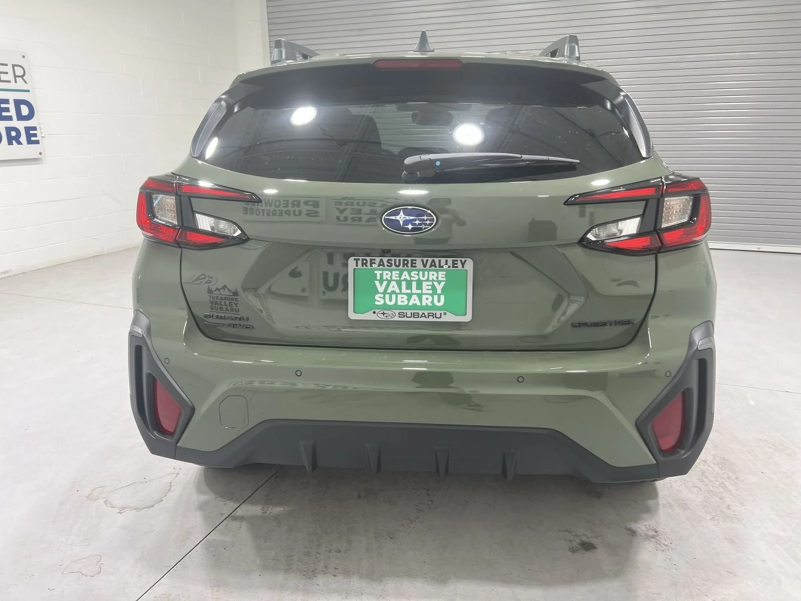 New 2026 ALPINE GREEN Subaru Limited image 7