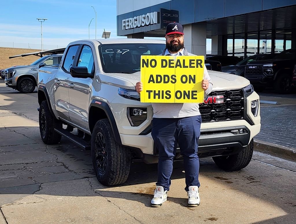 2026 GMC Canyon 4WD Elevation Crew Cab Short Box's photo