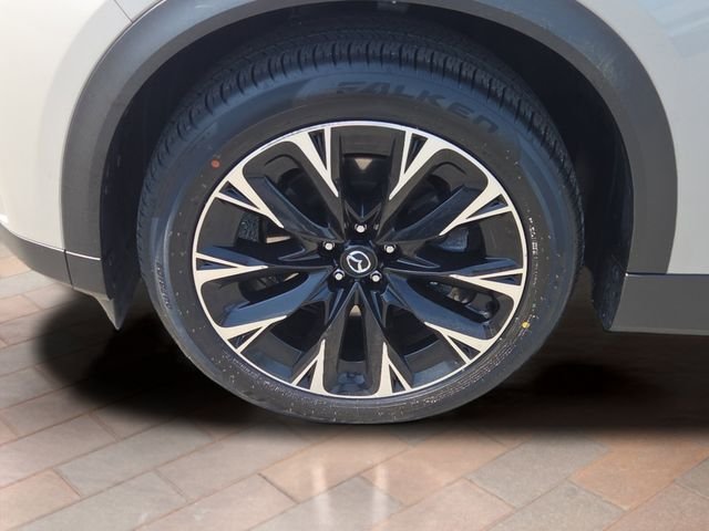 Used 2024 Platinum Mazda Premium Plus image 31