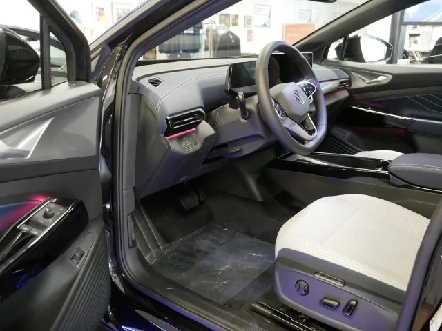 New 2026 Black Volkswagen Pro S image 7