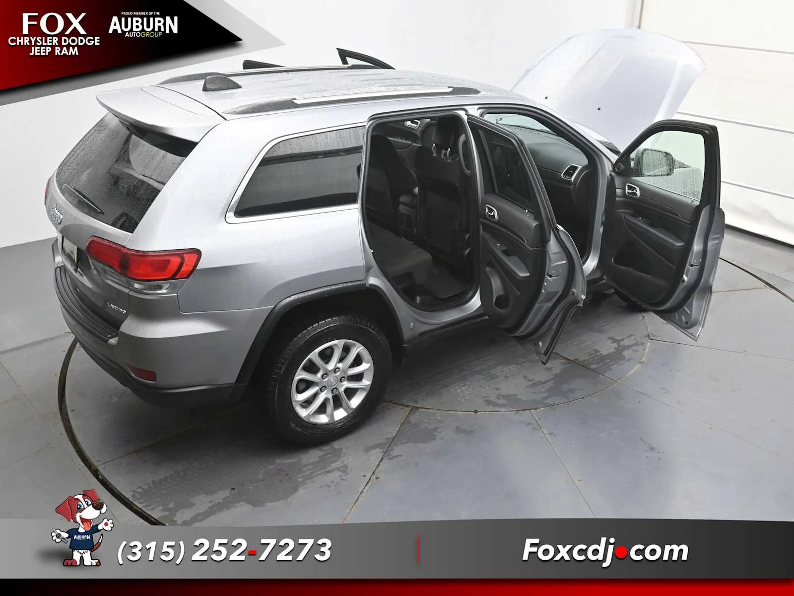 Used 2022 Silver Zynith Jeep Limited image 38