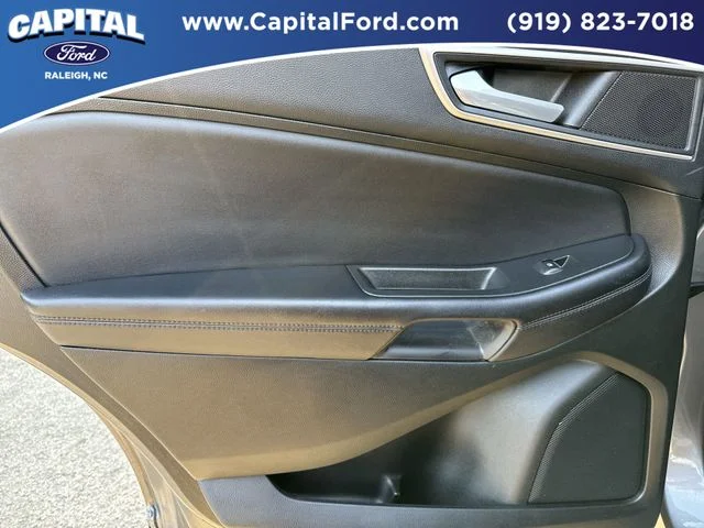 Used 2023 Gray Ford SEL image 17