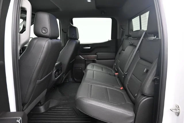 Used 2019 WHITE FROST TRICOAT GMC Denali image 21