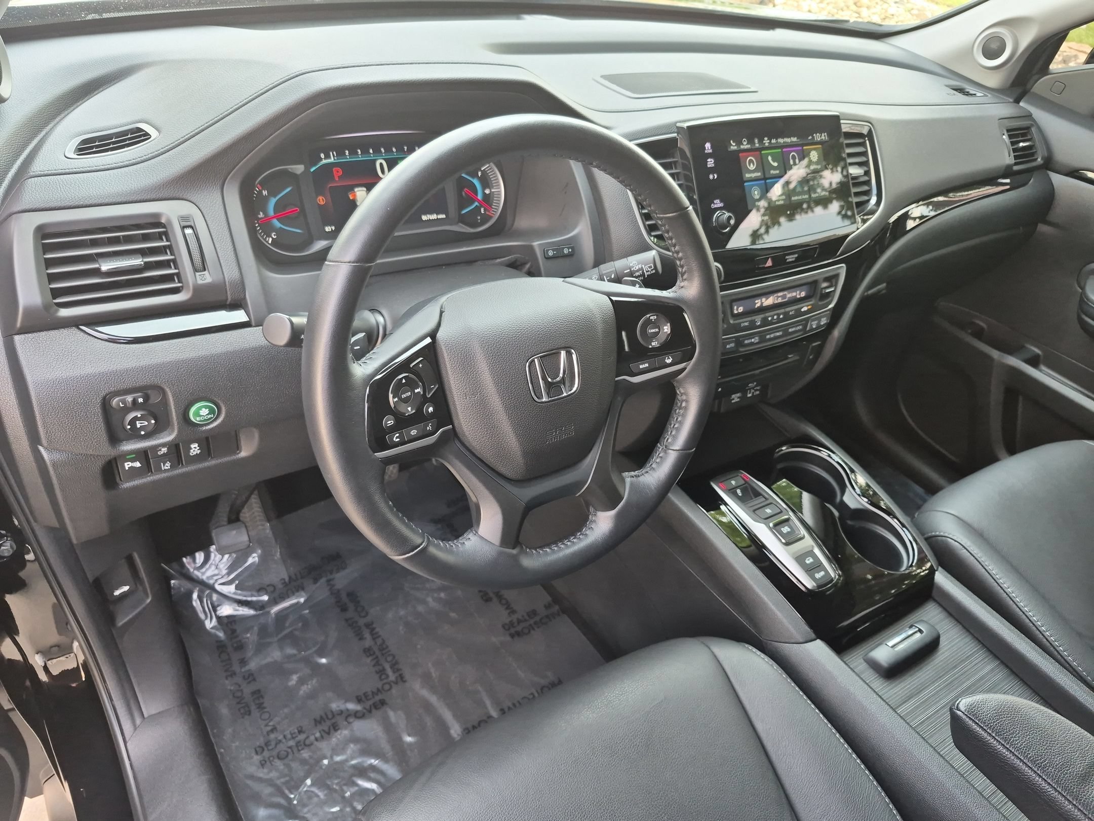 Certified Used 2022 Crystal Black Pearl Honda Touring 7-Passenger image 10