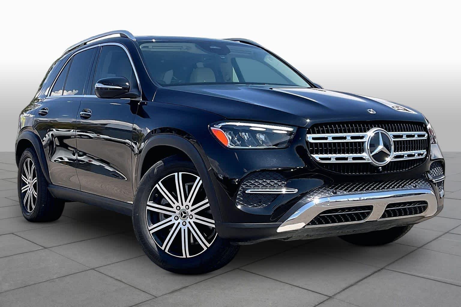 Used 2025 Obsidian Black Metallic Mercedes-Benz GLE 450e image 3