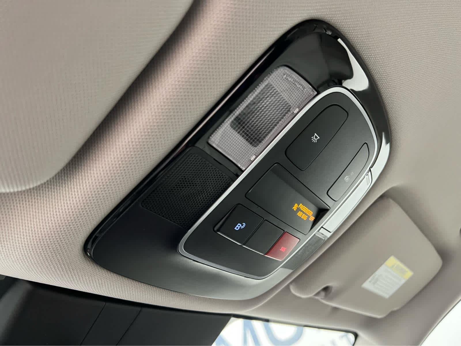 Used 2025 Portofino Gray Hyundai SE image 21