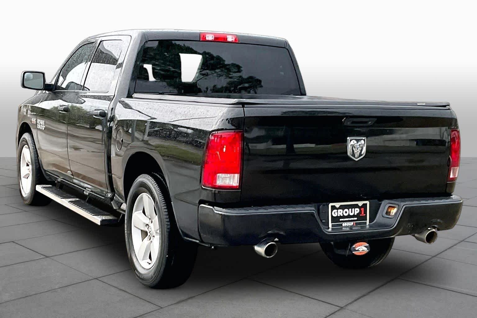 Used 2016 Brilliant Black Crystal Pearlcoat Ram Express image 12