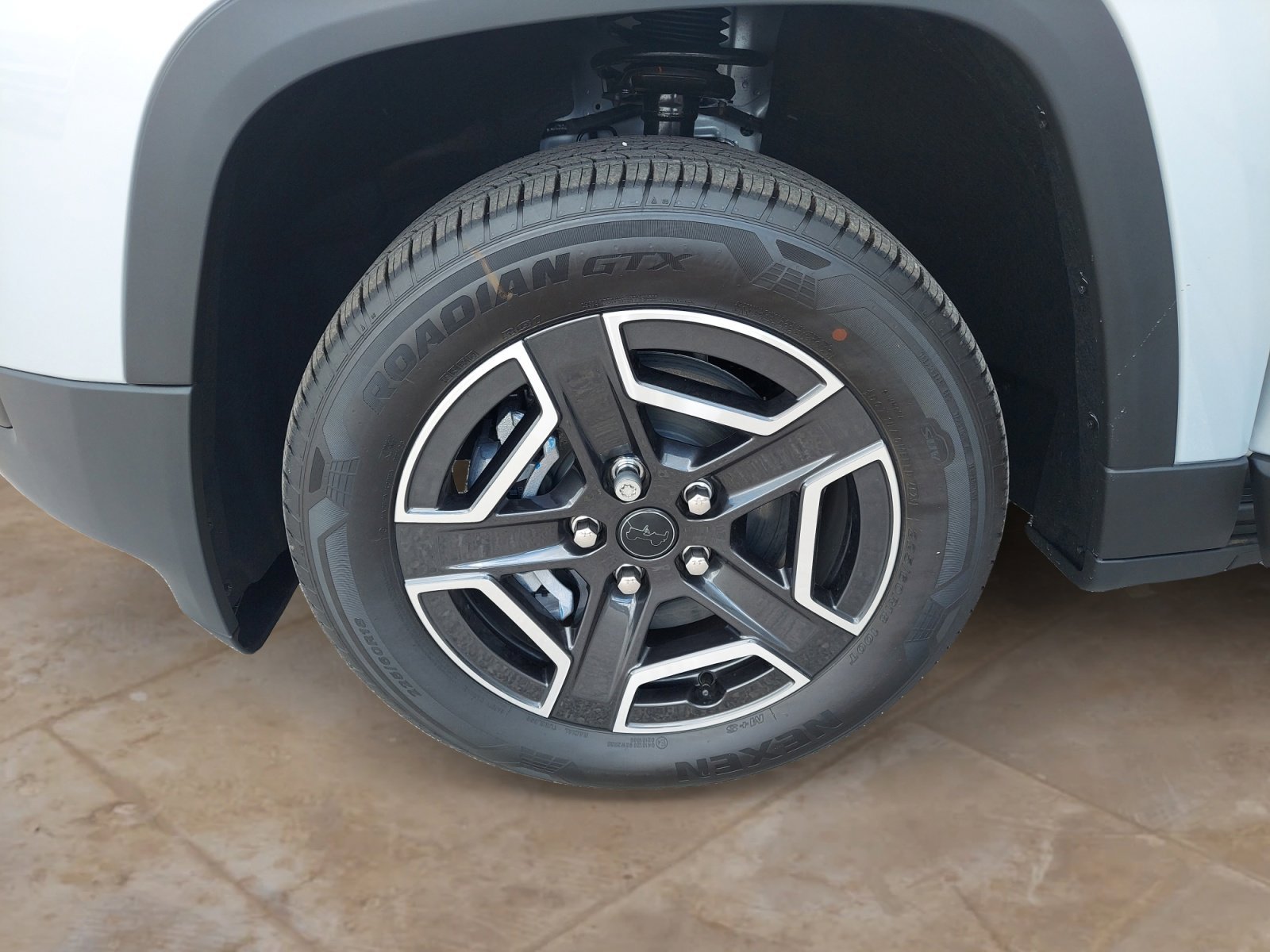 New 2026 Silver Zynith Clearcoat Jeep Laredo image 28