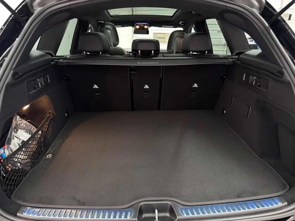 New 2027 Black Mercedes-Benz GLC 300 image 25