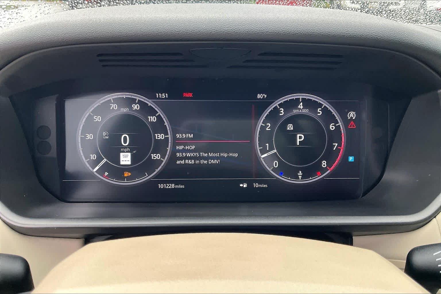 Used 2019 Fuji White Land Rover SE image 27