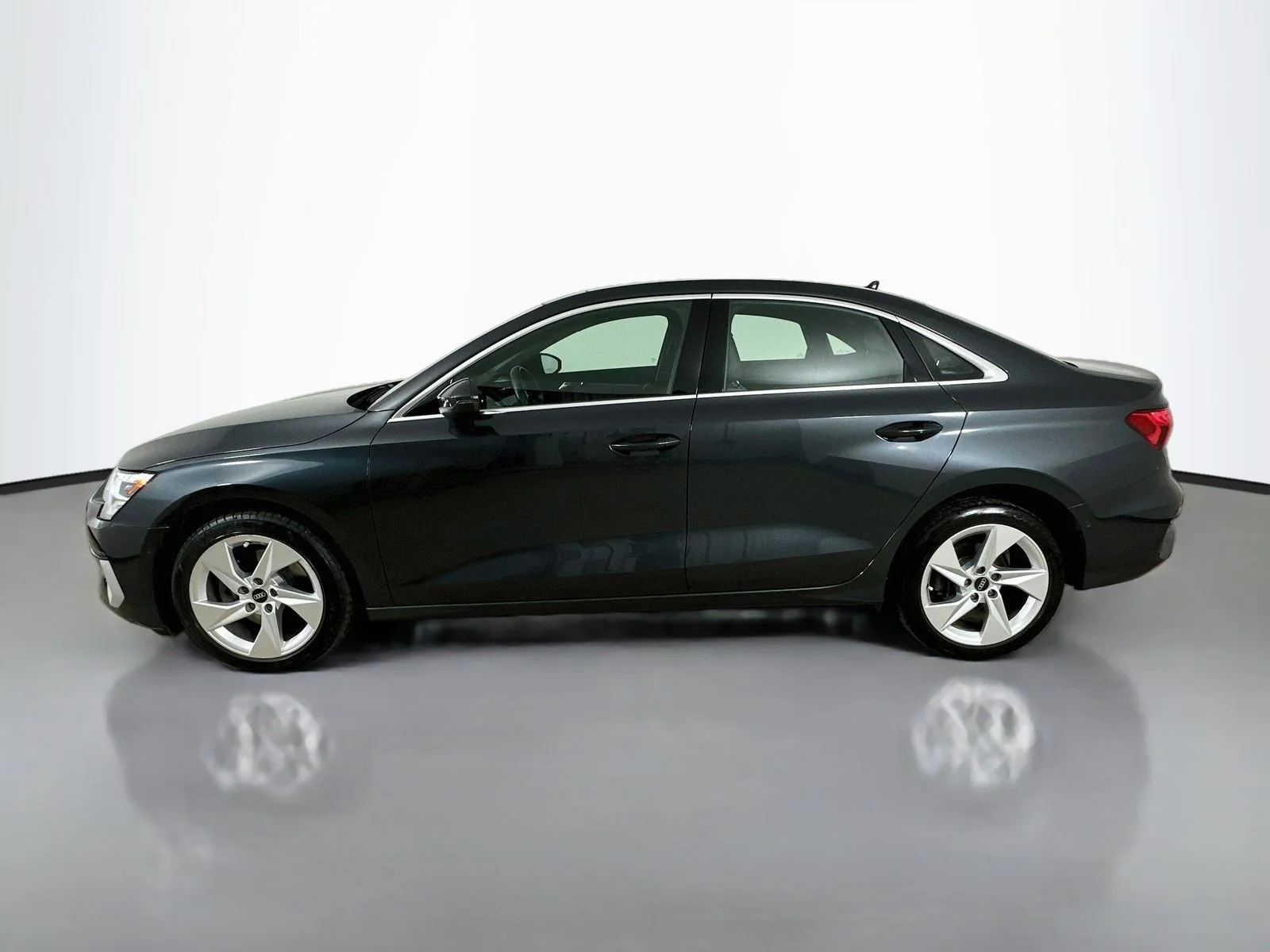 Used 2023 Gray Audi  image 8