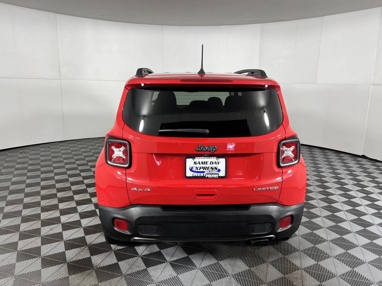 Used 2020 Colorado Red Clearcoat Jeep Limited image 7