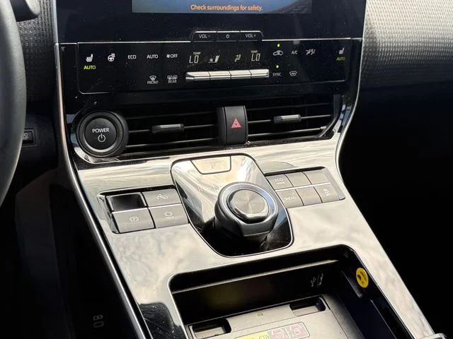 Certified Used 2024 WIND CHILL PEARL Toyota XLE image 19