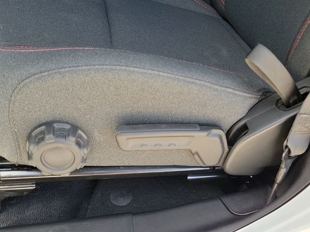 Used 2025 White Jeep Rubicon image 13