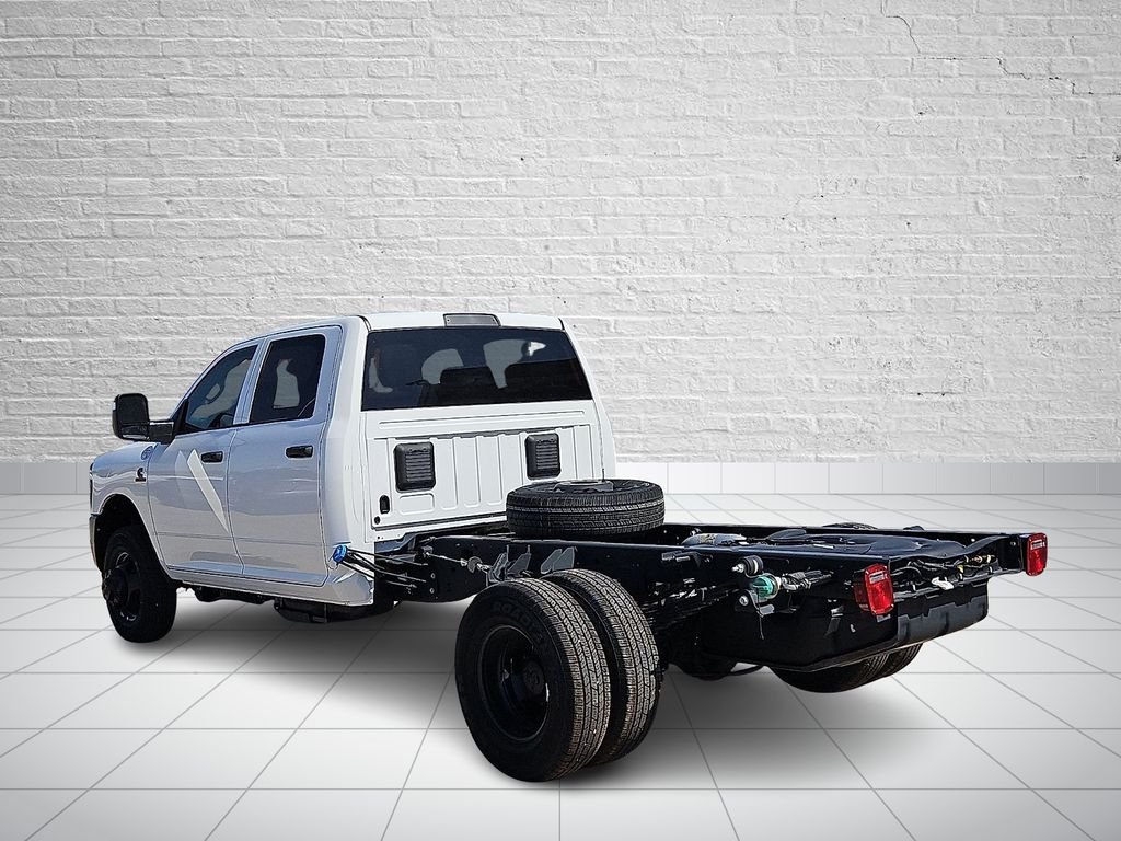 New 2026 Bright White Clear-Coat Exterior Paint RAM Tradesman image 3
