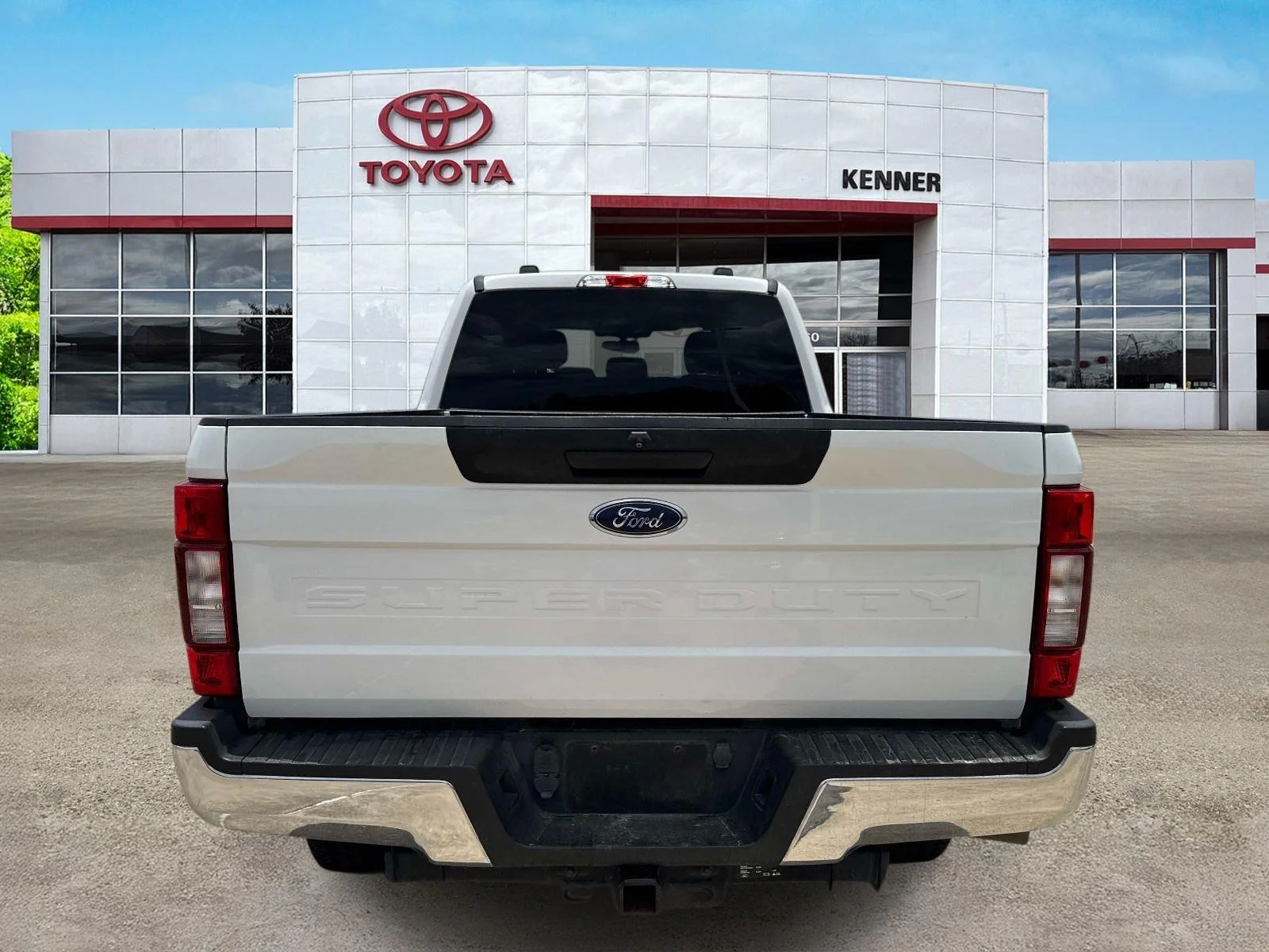 Used 2021 Oxford White Ford XLT image 6