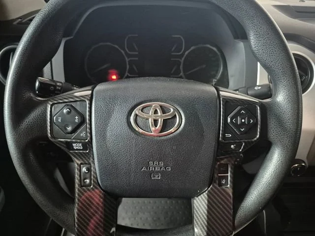 Used 2018 Magnetic Gray Metallic Toyota SR5 image 19