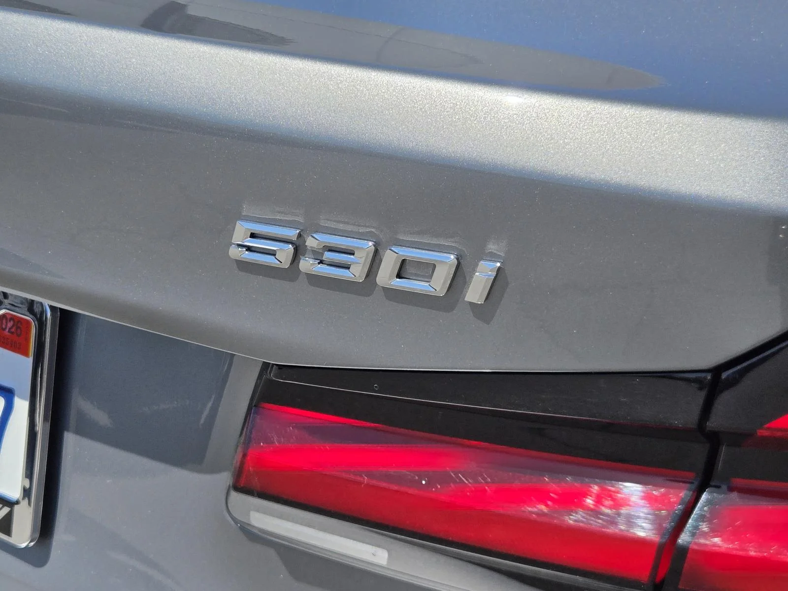 Used 2023 Skyscraper Gray Metallic BMW 530i Sedan image 34