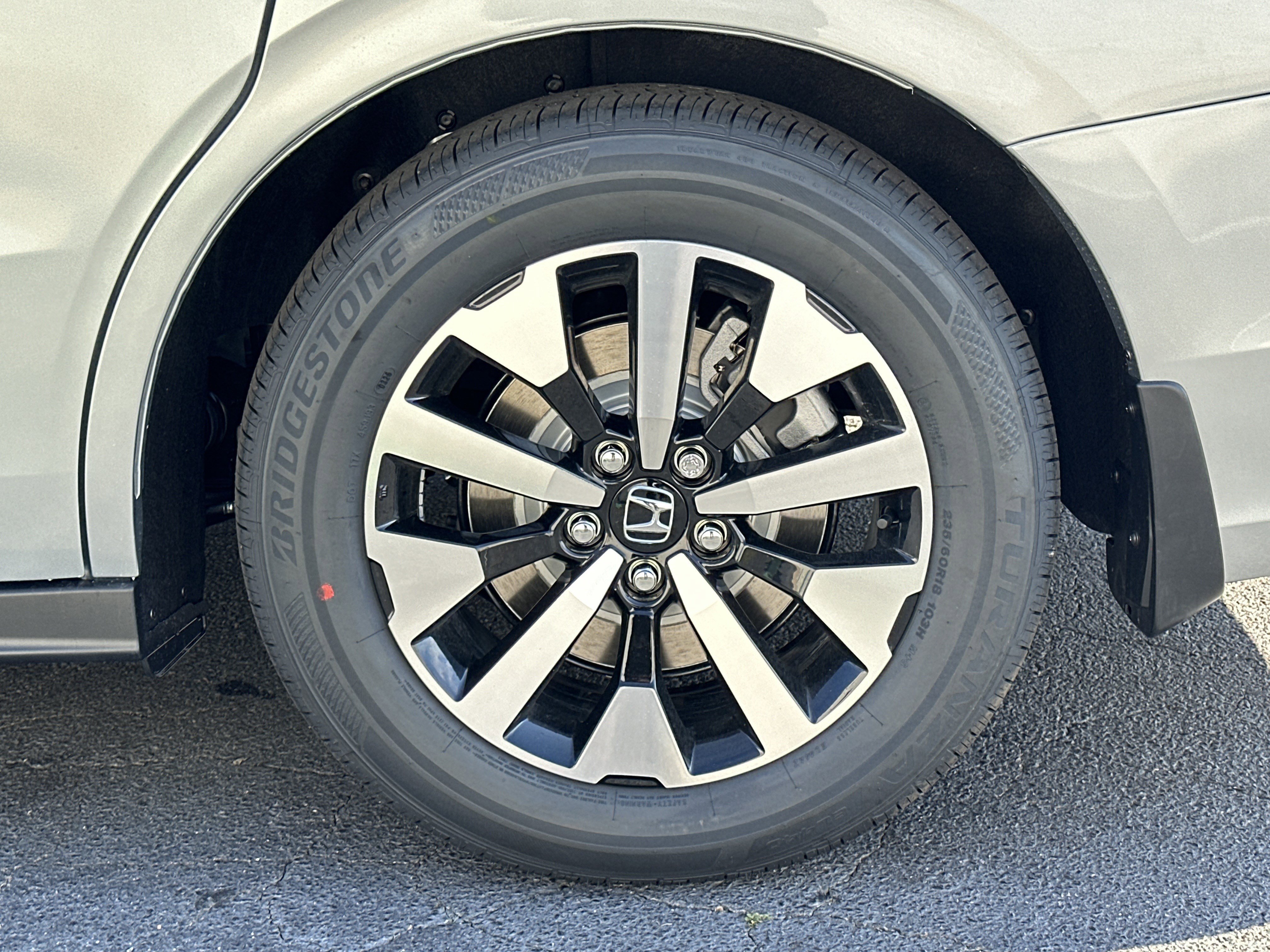2026 Honda Odyssey EX-L - Photo 32