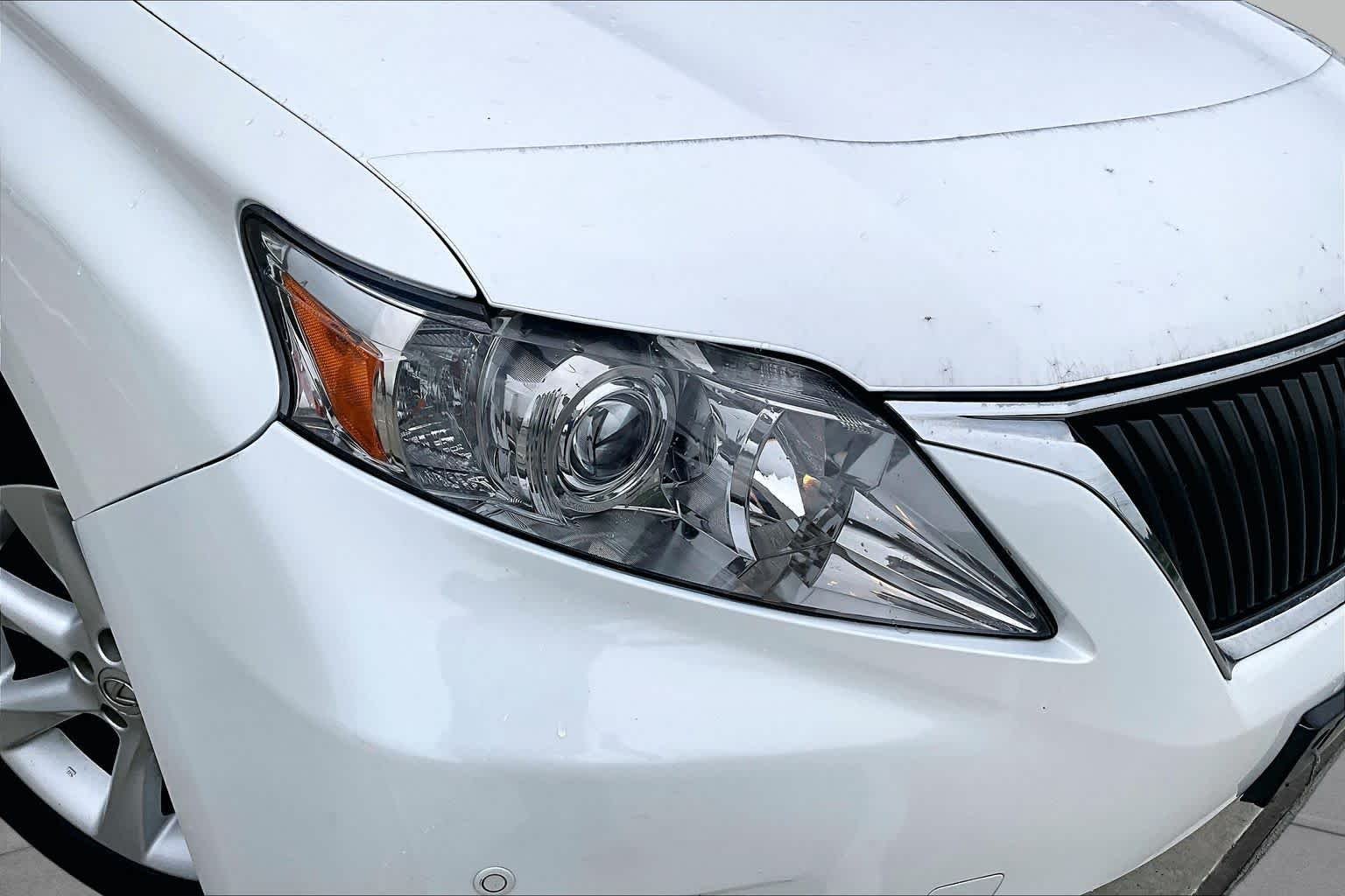 Used 2010 Starfire Pearl Lexus  image 26