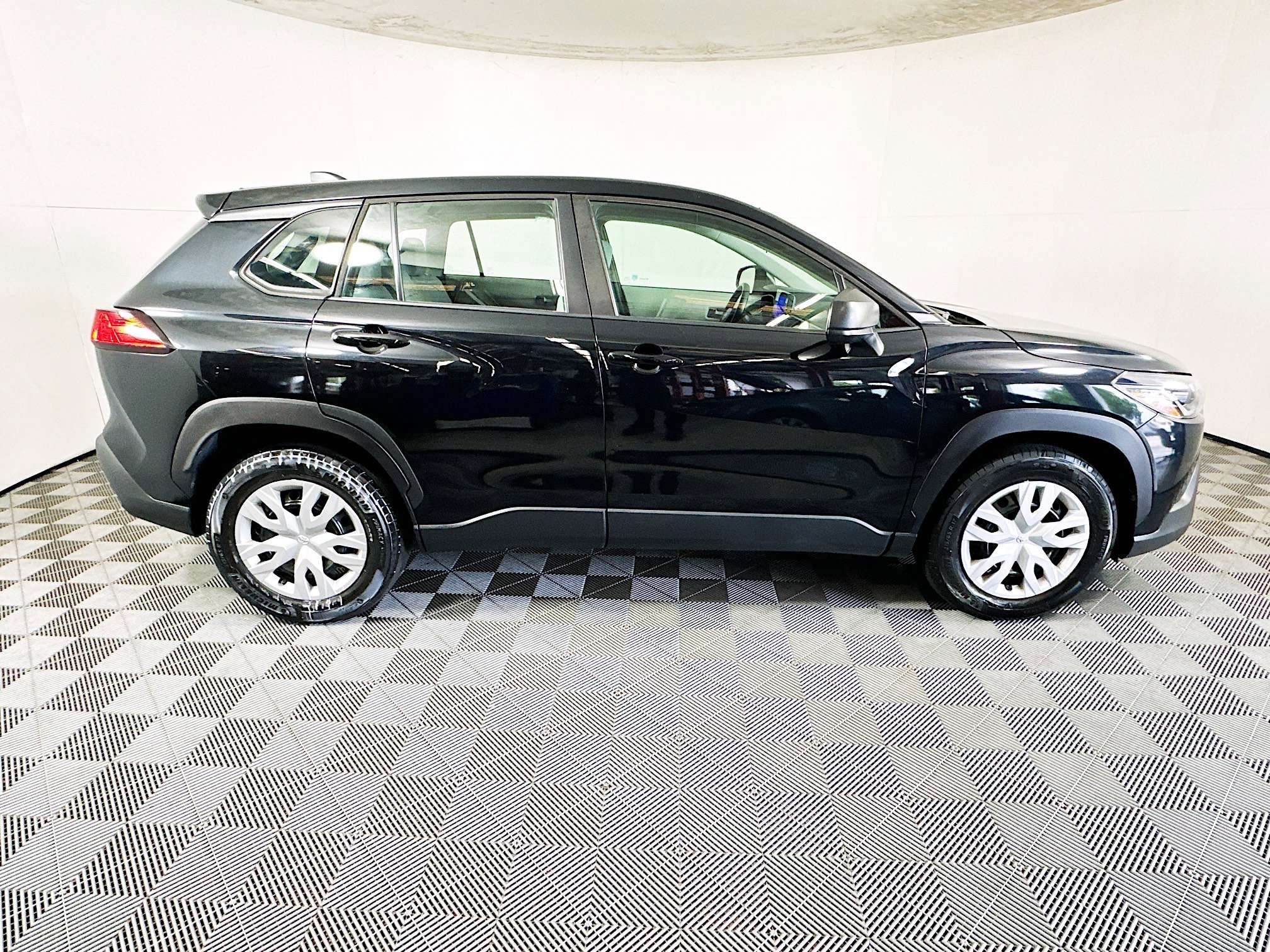 2023 Toyota Corolla thumbnail 4