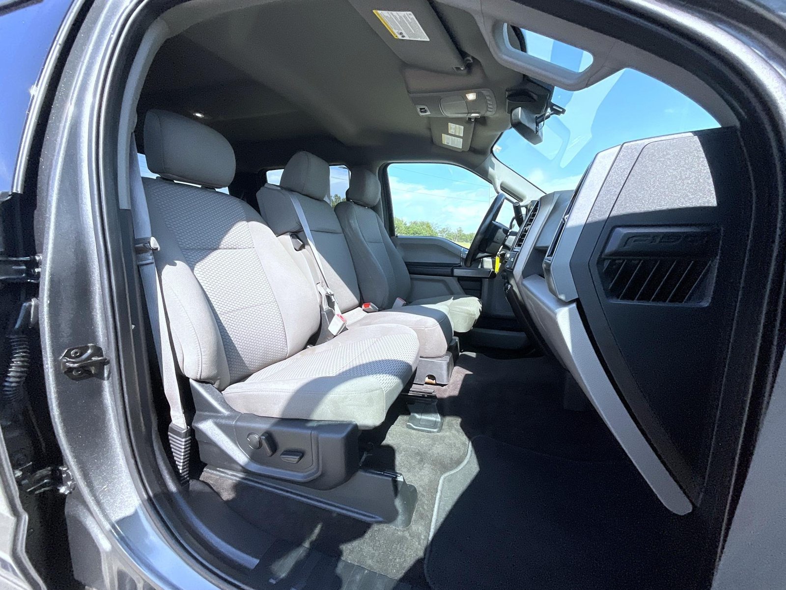 Used 2019 Gray Ford XLT image 17