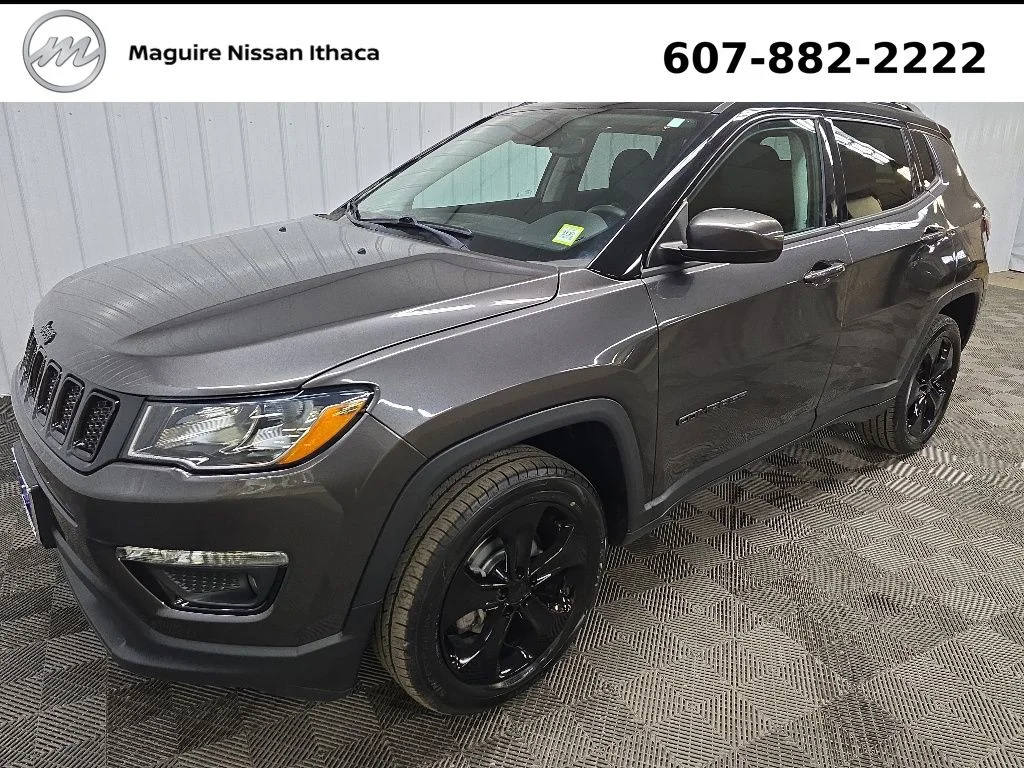 Used 2020 Gray Jeep Latitude image 9