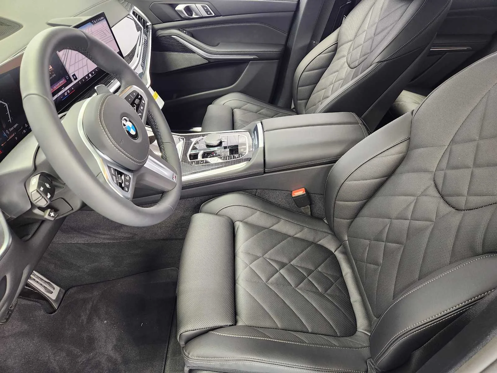 Certified Used 2026 Carbon Black Metallic BMW xDrive40i image 9