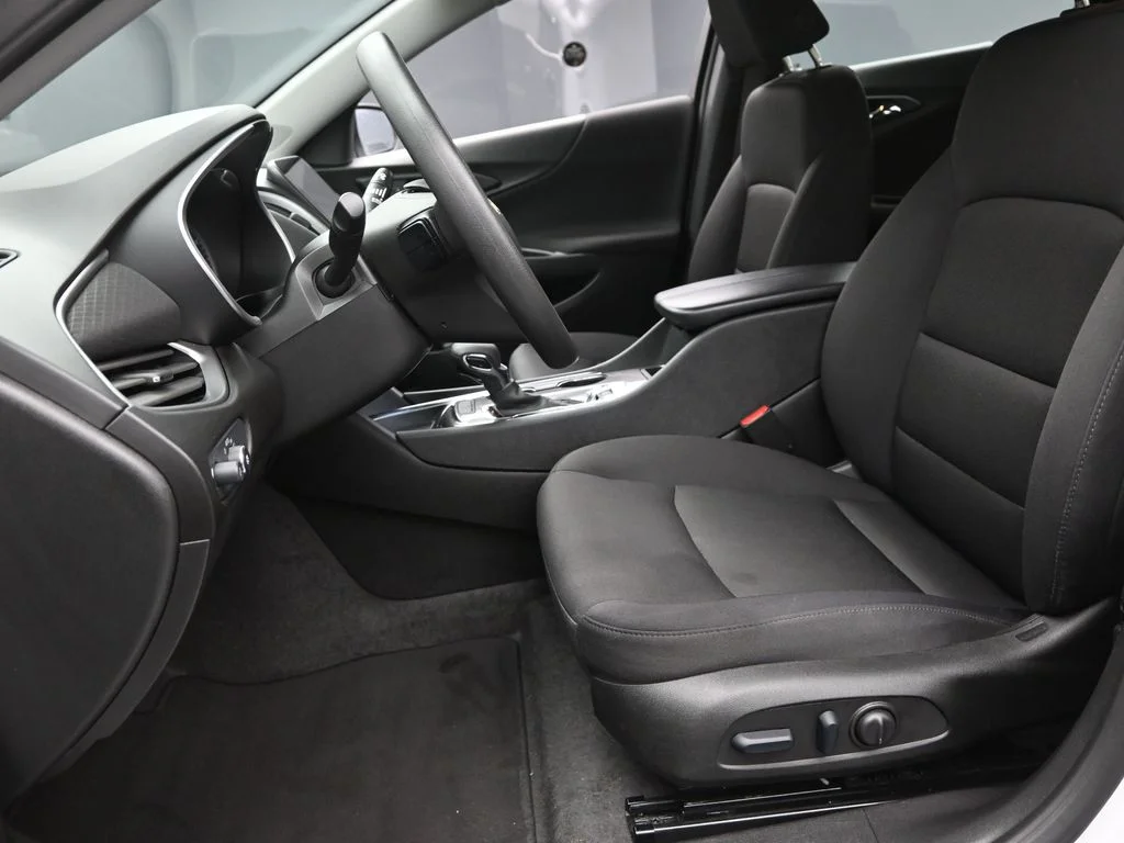 Used 2024 White Chevrolet LT image 16