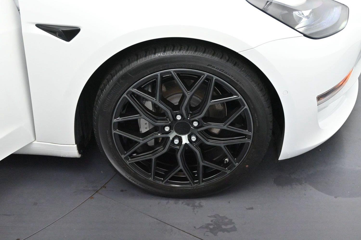 Used 2021 Pearl White Multi-coat Tesla Standard Range Plus image 28