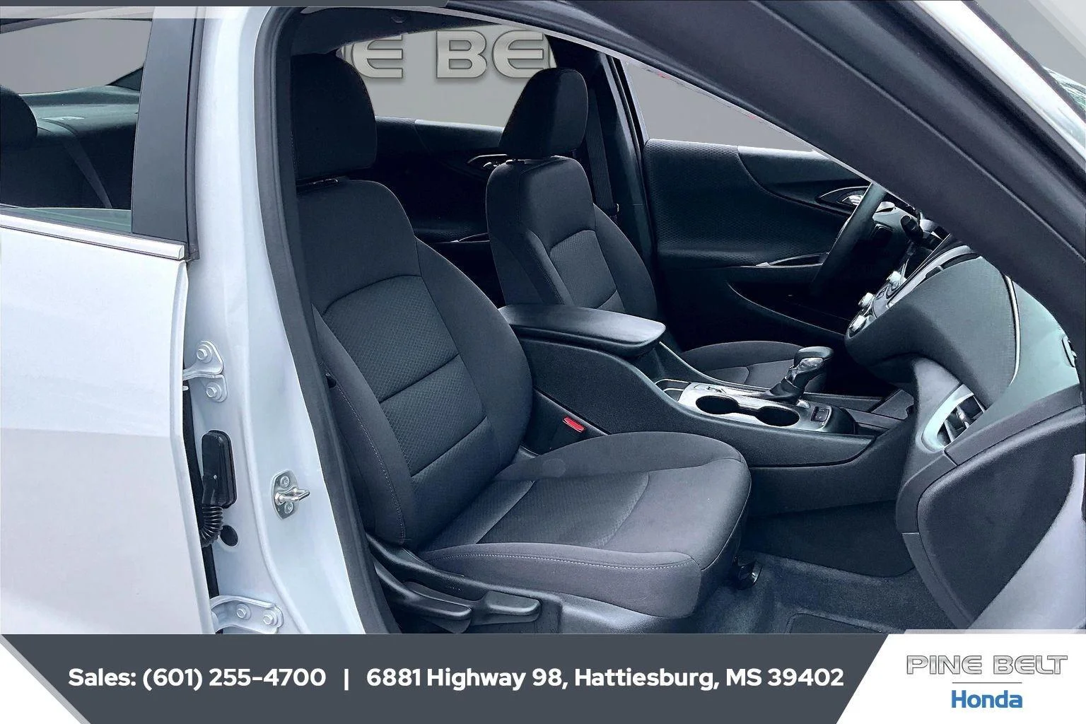 Used 2024 Summit White Chevrolet LS image 6