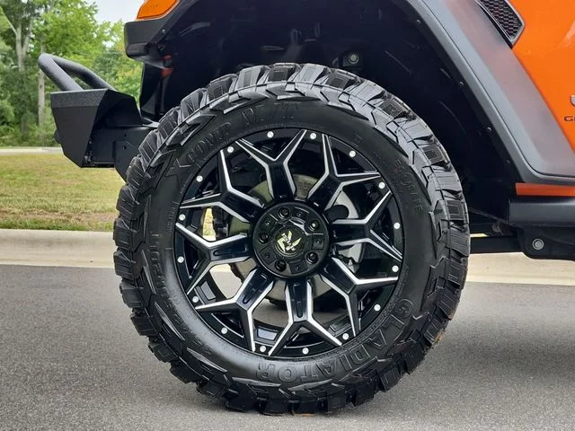 Used 2025 Orange Jeep Mojave image 19