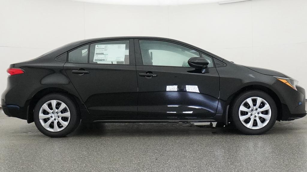 New 2026 Midnight Black Metallic Toyota LE image 13