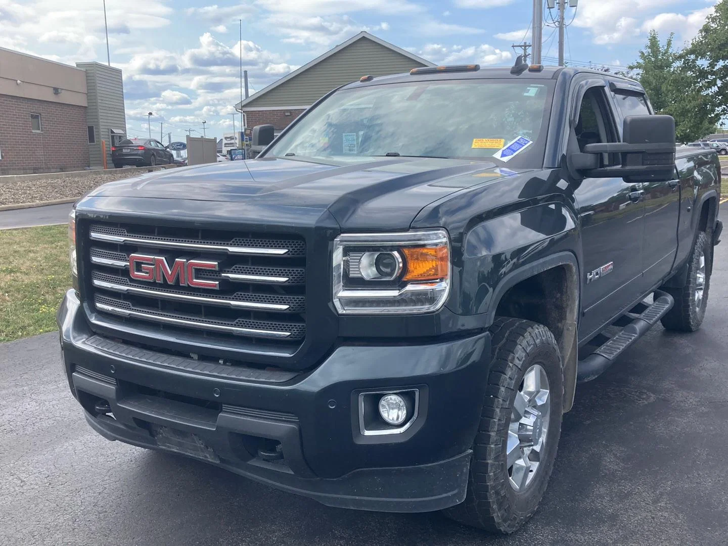 Used 2018 DARK SLATE METALLIC GMC SLT image 4