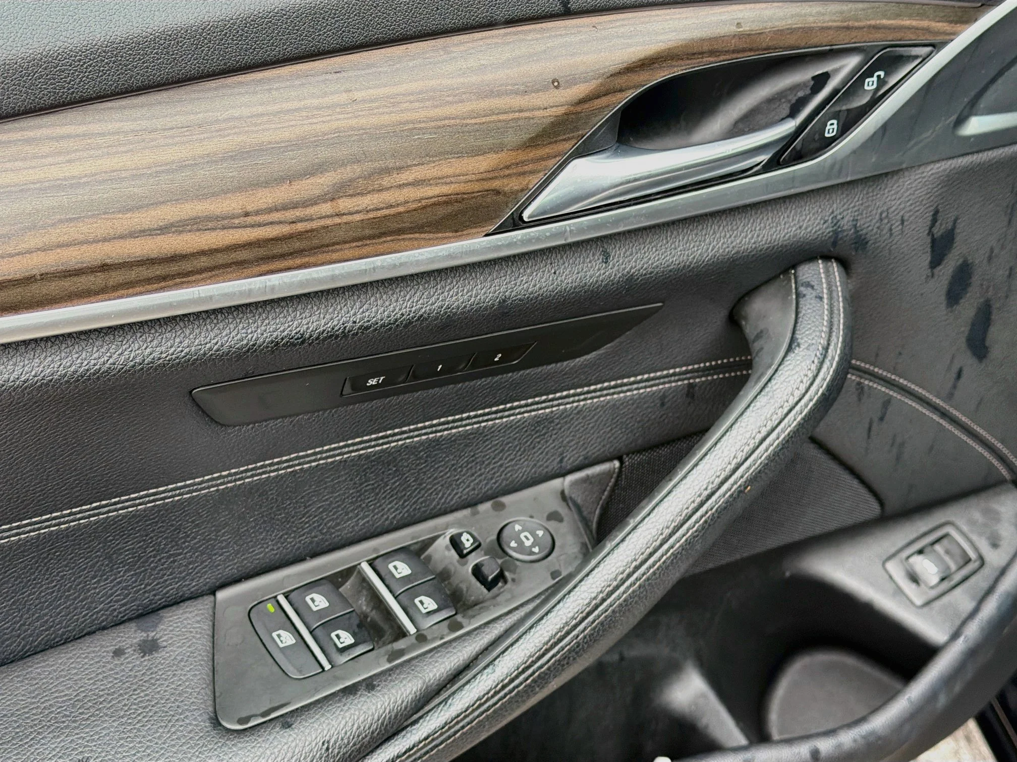 Used 2020 Black Sapphire Metallic BMW 530i image 23
