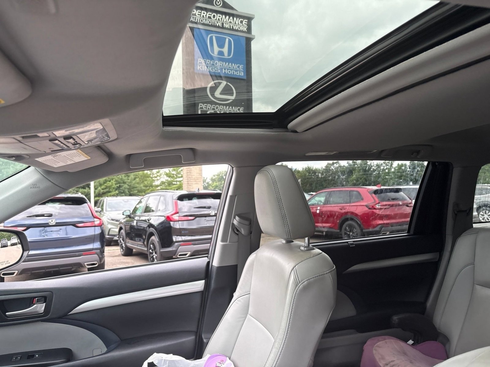 Used 2019 Predawn Gray Mica Toyota XLE image 5
