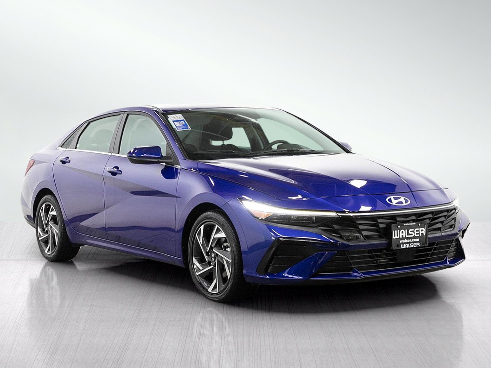 Used 2025 Intense Blue Hyundai SEL Convenience IVT image 8