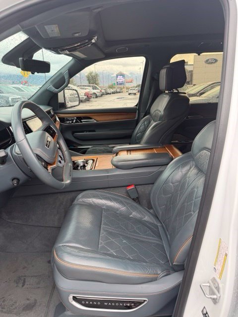 Used 2022 Bright White Clearcoat Jeep Series III image 11