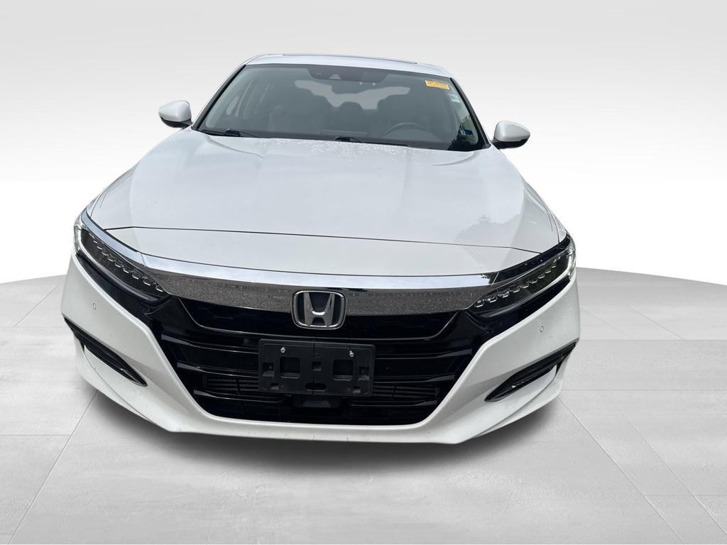 Used 2018 White Honda Touring 2.0T image 5