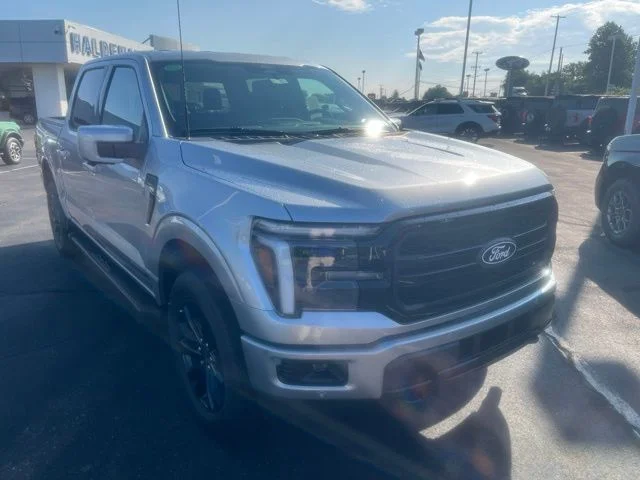 New 2026 Iconic Silver Metallic Ford Lariat image 3