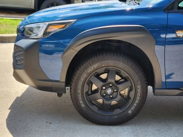 Used 2025  Subaru Wilderness image 8