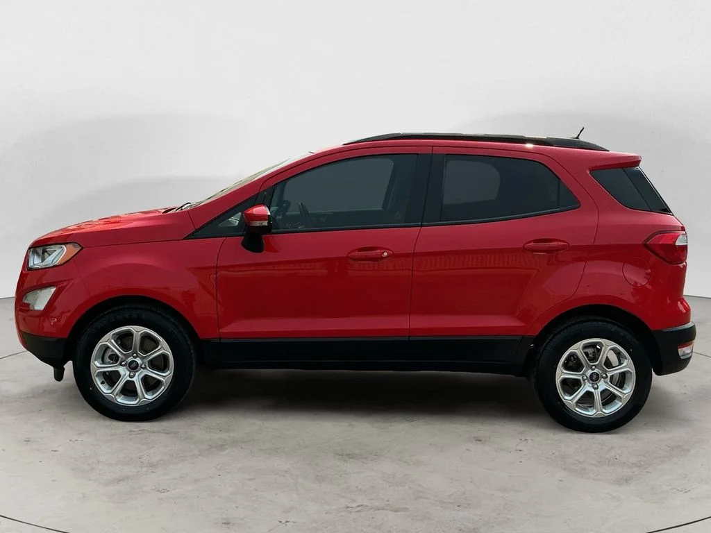 Used 2020 Red Ford SE image 8