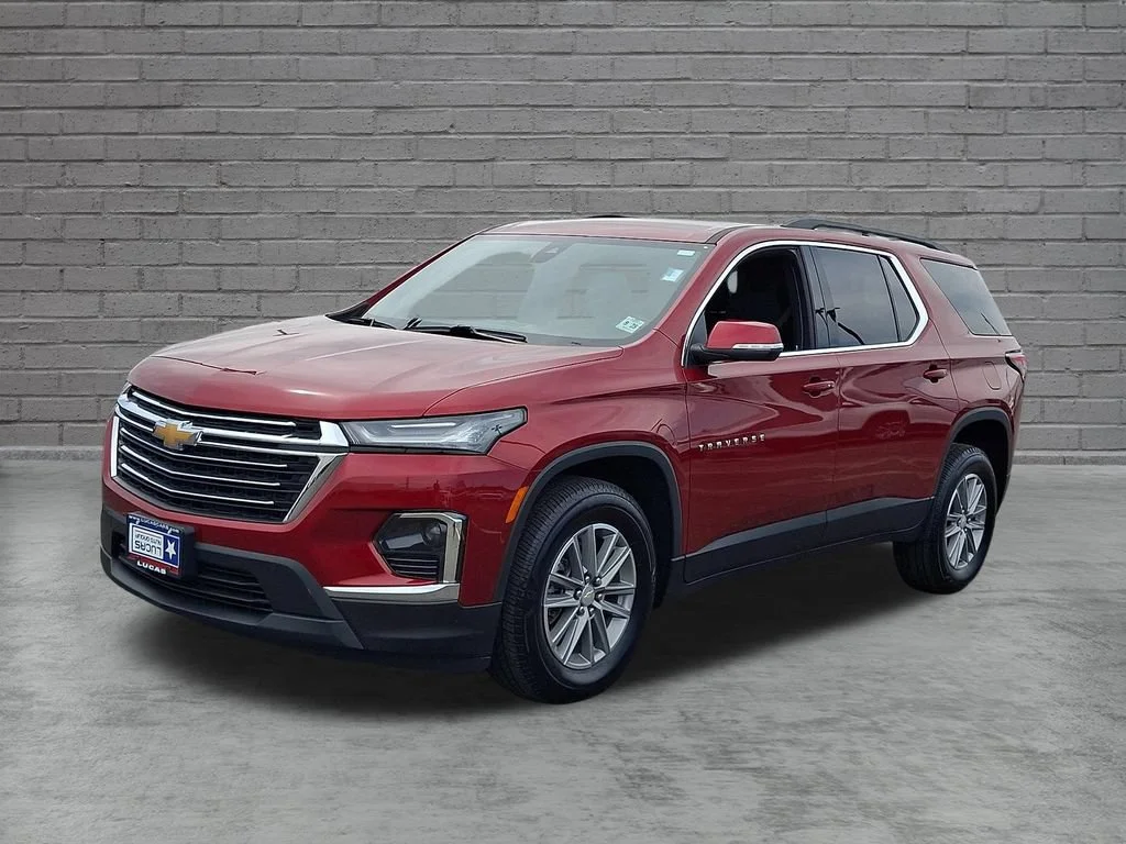 Used 2023 RADIANT RED TINTCOAT Chevrolet LT Cloth image 6