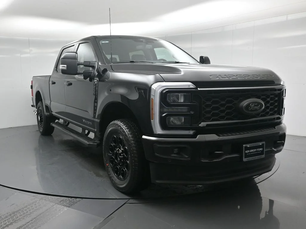 New 2026 Agate Black Metallic Ford Lariat image 24