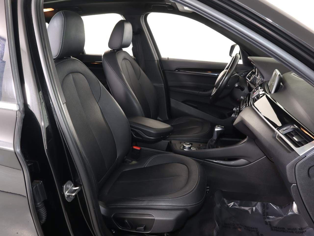 Used 2017 Jet Black BMW xDrive28i image 16