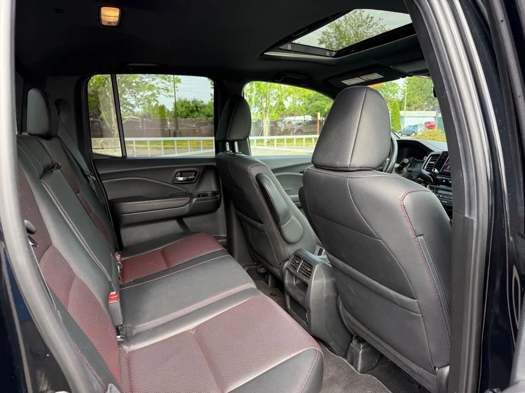 Used 2021 Crystal Black Pearl Honda Black Edition image 23