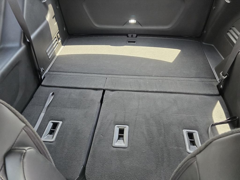 2023 Chevrolet Traverse 3LT - Photo 13